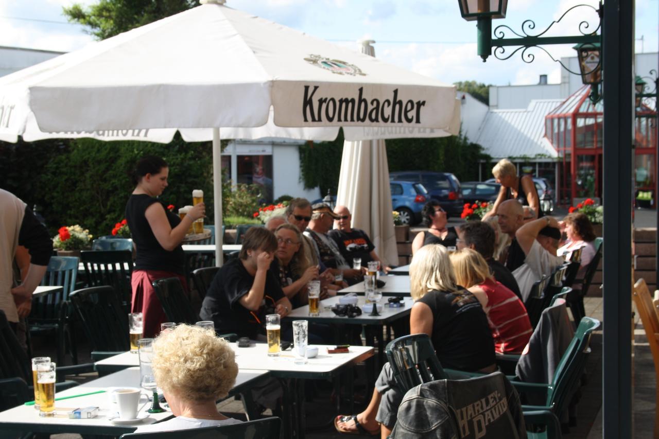 Gasthaus Zur Quelle Bad Marienberg Buitenkant foto