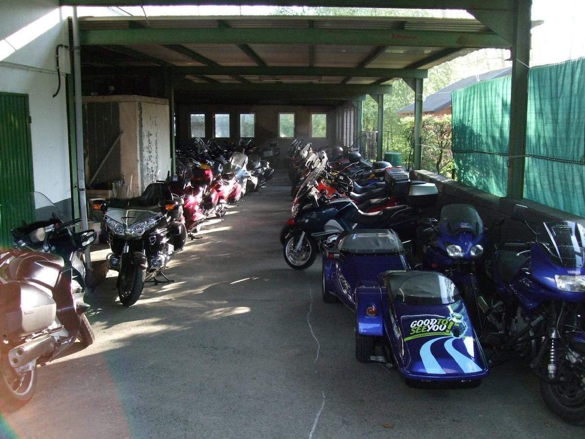 Gasthaus Zur Quelle Bad Marienberg Buitenkant foto