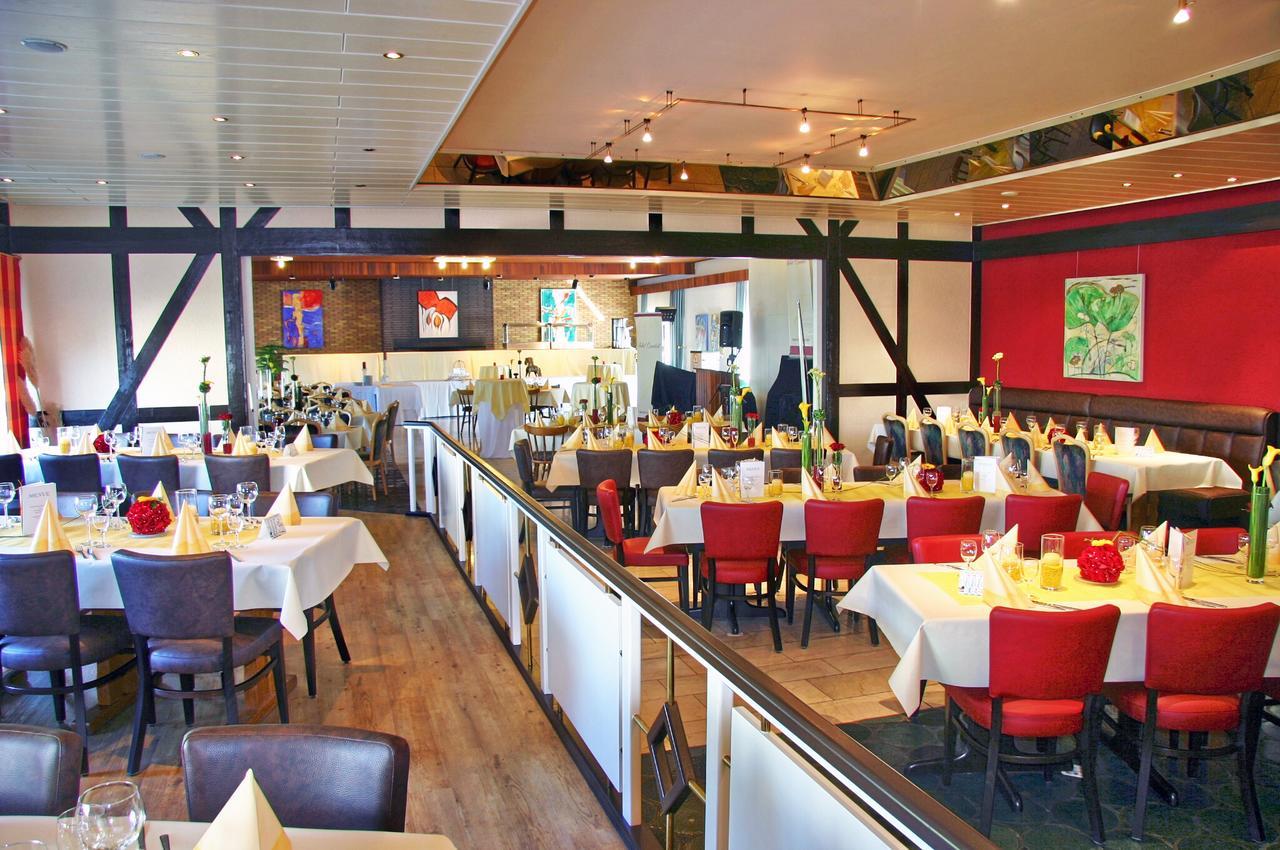 Gasthaus Zur Quelle Bad Marienberg Buitenkant foto