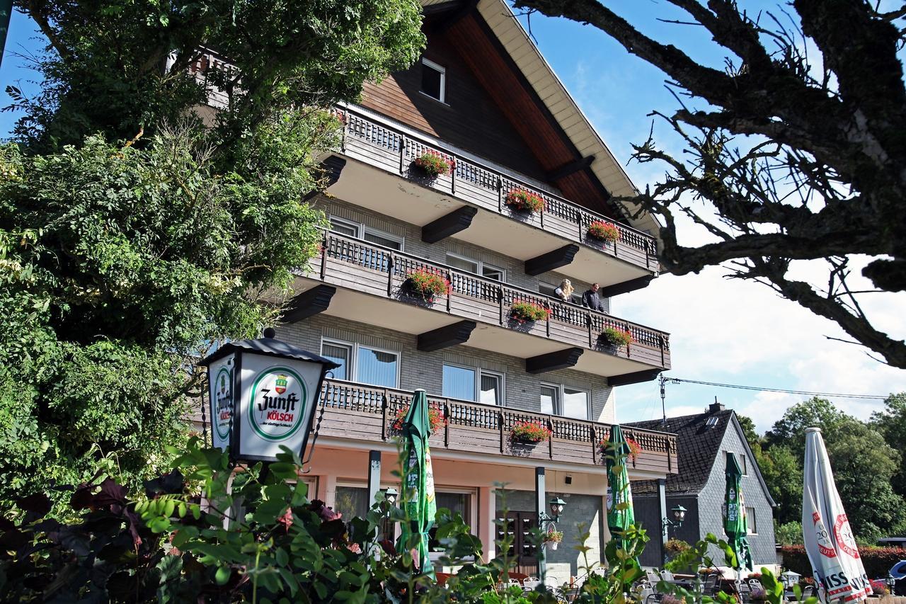 Gasthaus Zur Quelle Bad Marienberg Buitenkant foto